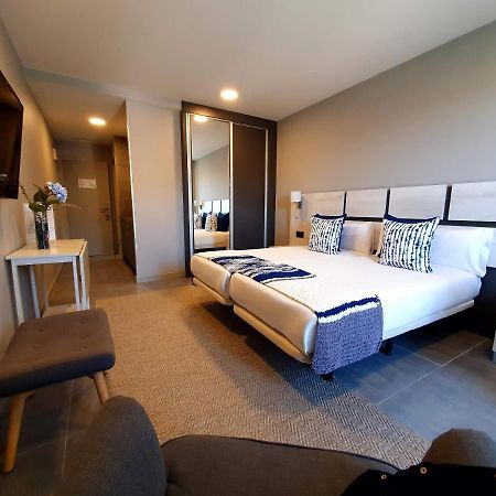 Apartahotel 5Dos5 Овьедо Экстерьер фото
